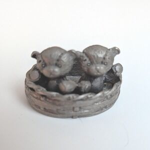 Vintage 1982 Spoontiques Pewter Teddy Bears in Basket Miniature Figurine M838